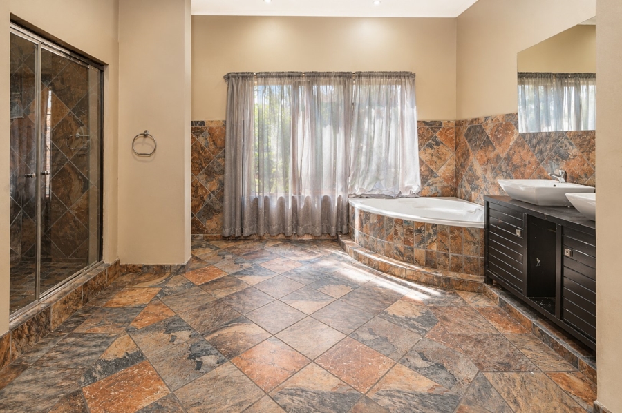 5 Bedroom Property for Sale in Brits North West